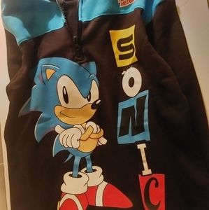 Sonic The Hedgehog shirt for boys. (Black hooded shirt)